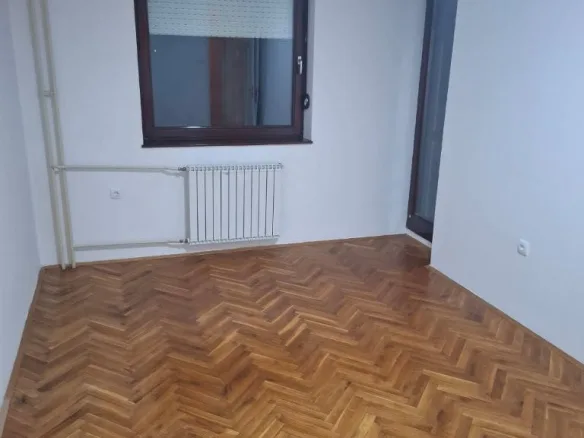 Stan Izdavanje Novi Sad  96 m2