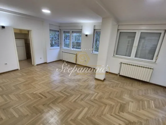 Stan Izdavanje Novi Sad  89 m2