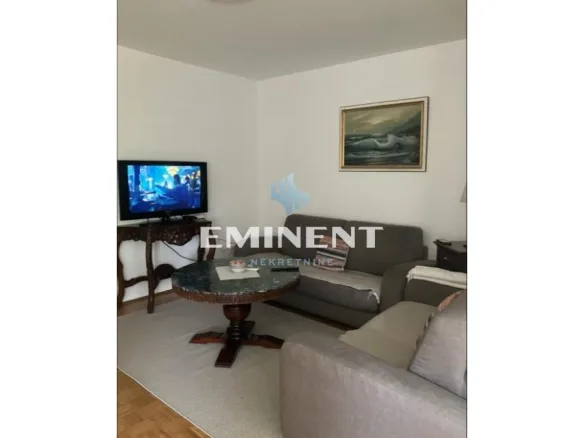 Stan Izdavanje Beograd Blok 21 70 m2