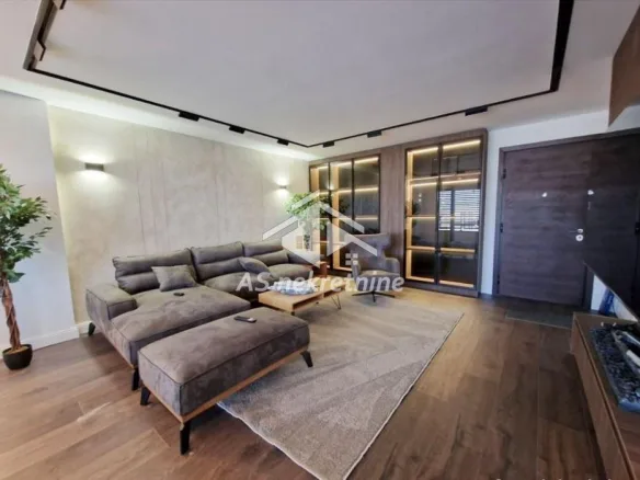 Stan Izdavanje Beograd Kalenić Pijaca 200 m2