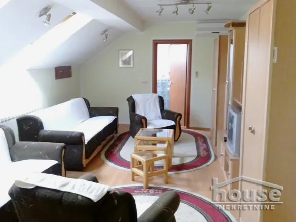 Stan Izdavanje Novi Sad  38 m2
