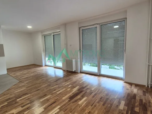 Stan Prodaja Novi Sad  95 m2