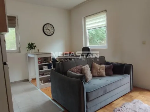 Stan Prodaja Beograd Karaburma 40 m2