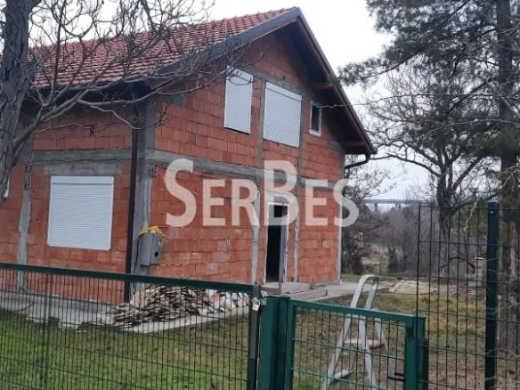 Kuća Prodaja Inđija  160 m2