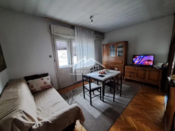 Kuća Prodaja Beograd Centar (Voždovac) 180 m2