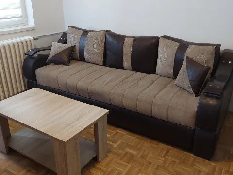 Stan Izdavanje Novi Sad  47 m2