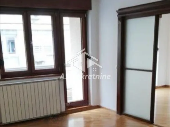Stan Izdavanje Beograd Slavija 130 m2