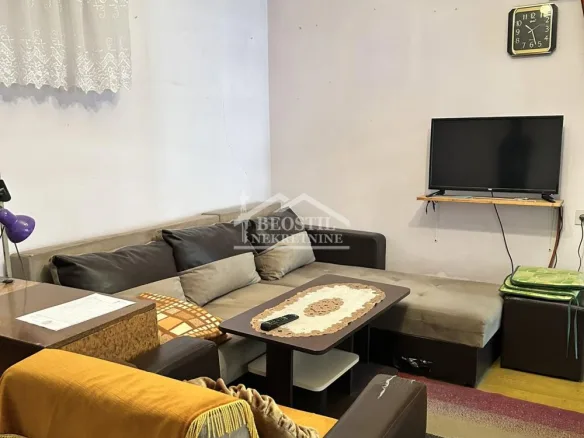 Kuća Prodaja Stara Pazova  214 m2