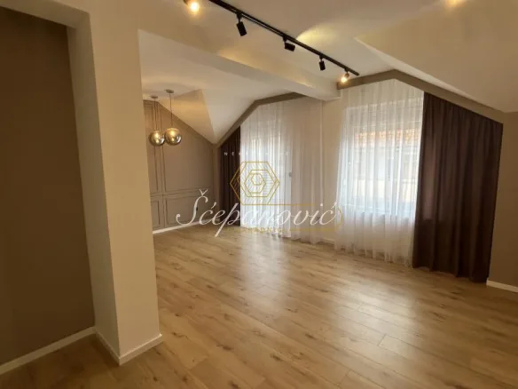 Stan Prodaja Novi Sad  58 m2