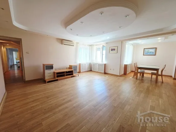 Stan Prodaja Novi Sad  145 m2