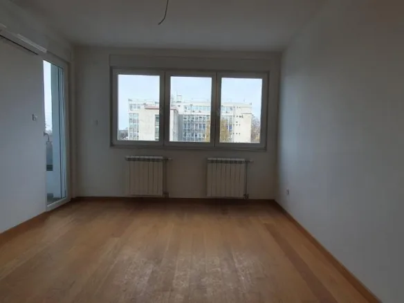 Lokal Izdavanje Novi Sad  60 m2