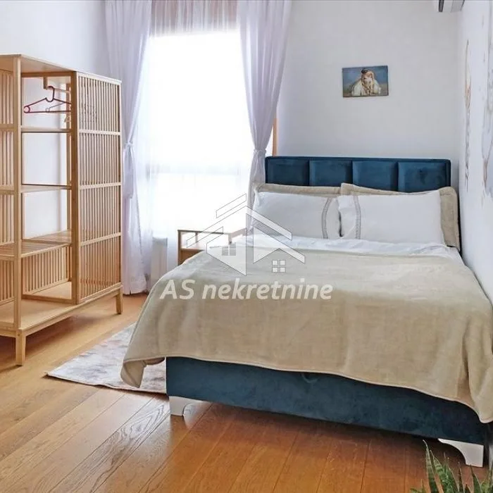 Trosoban stan za izdavanje, Kneza Miloša, Beograd, 89m², 2.500 €/mes