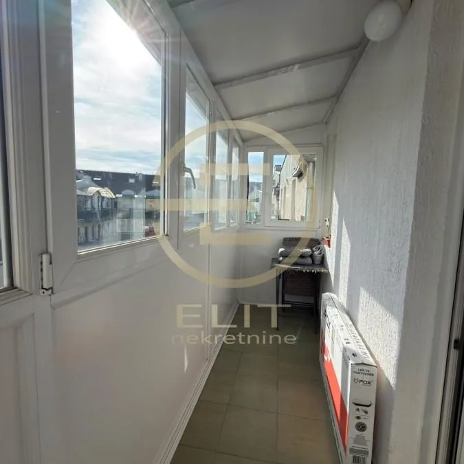 Jednosoban stan na prodaju, Socijalno, Novi Sad, 32m², 100.000 €