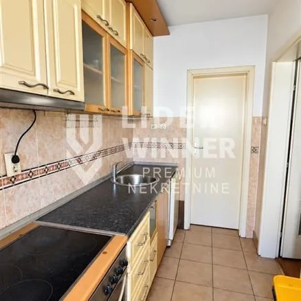 Stan Prodaja Beograd Botanička Bašta 81 m2