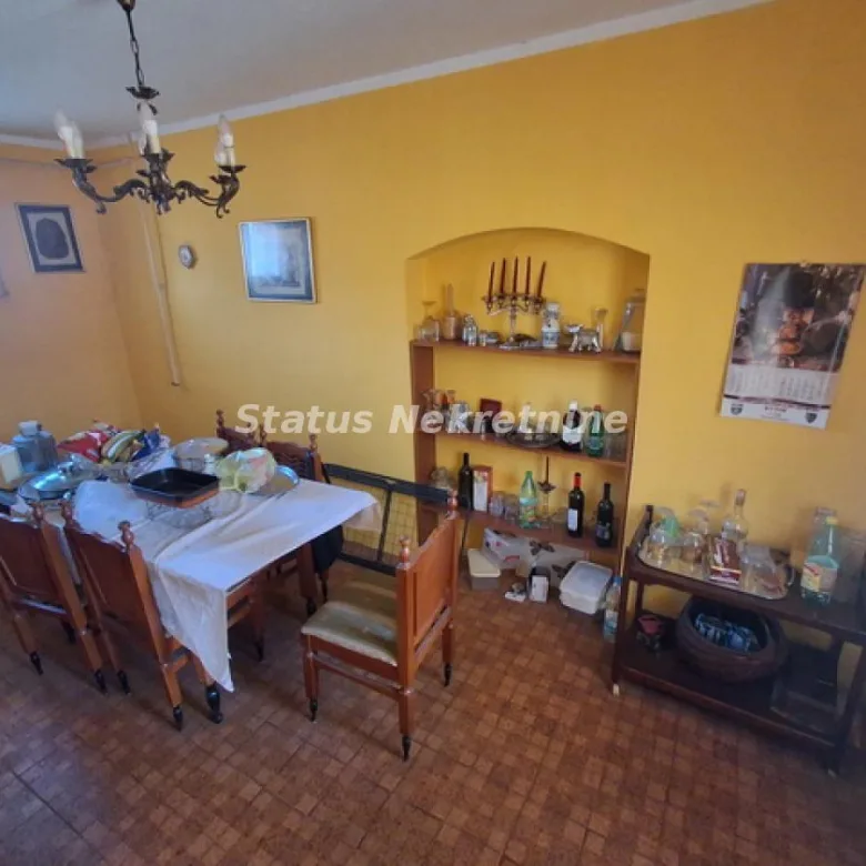 Kuća na prodaju, Futog, Novi Sad, 200m², 319.300 €