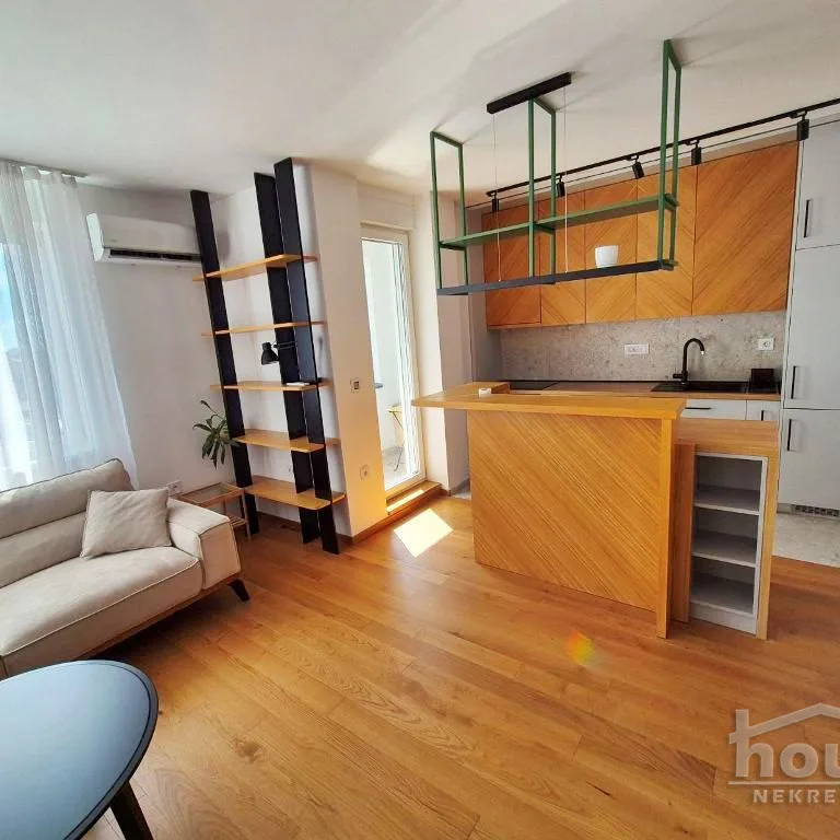 Stan Prodaja Novi Sad  78 m2