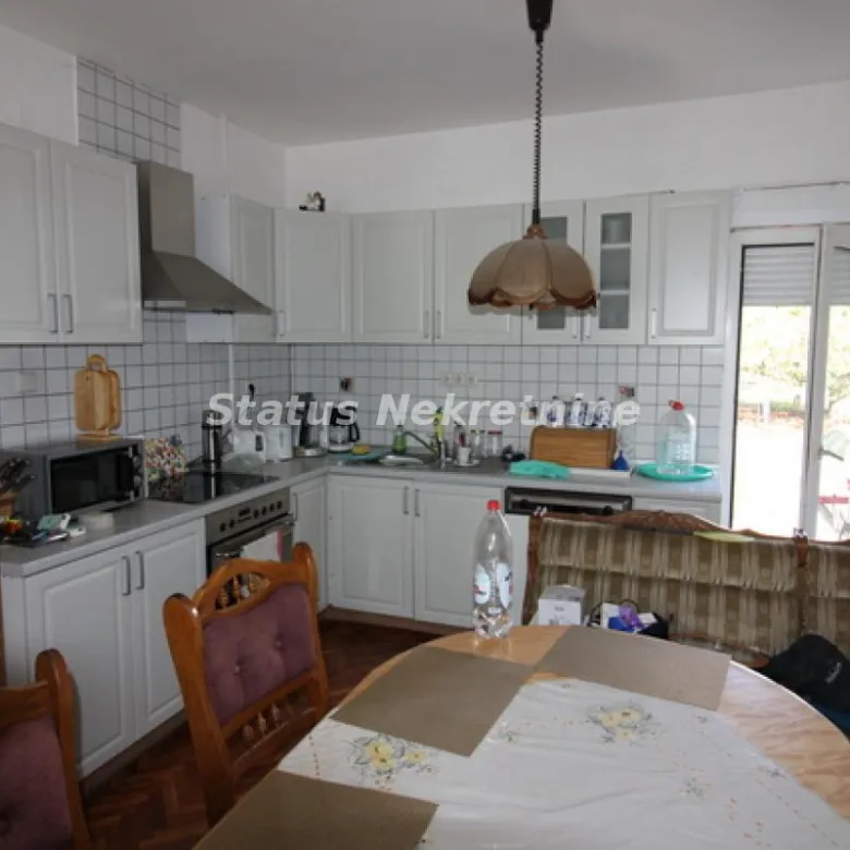 Kuća na prodaju, Zrenjanin, 332m², 175.000 €