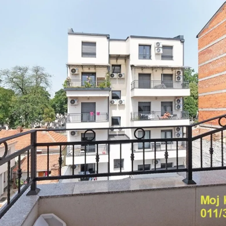 Trosoban stan na prodaju, Slavujev Venac, Beograd, 87m², 261.000 €