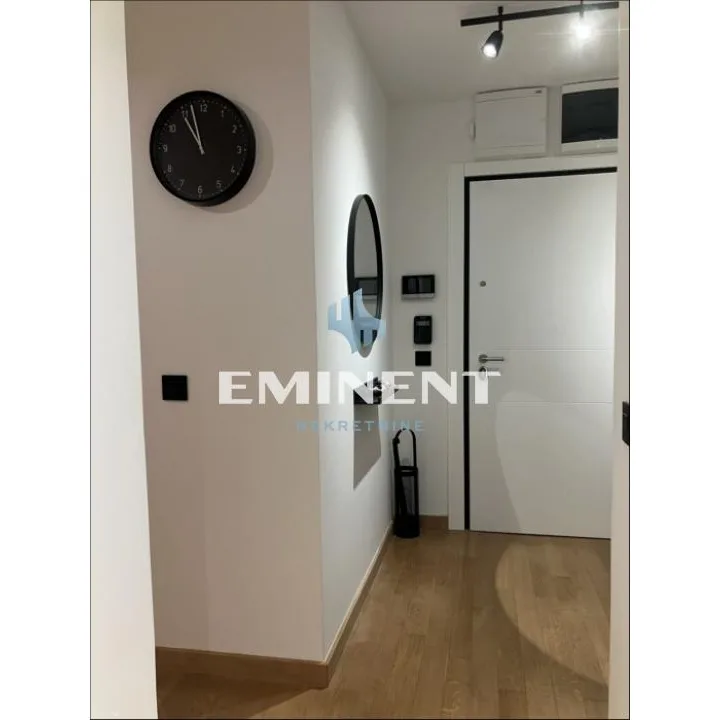 Stan Izdavanje Beograd Crveni Krst 55 m2
