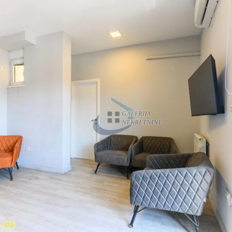 Petosoban stan na prodaju, Đeram Pijaca, Beograd, 118m², 6. sprat, 383.500 €