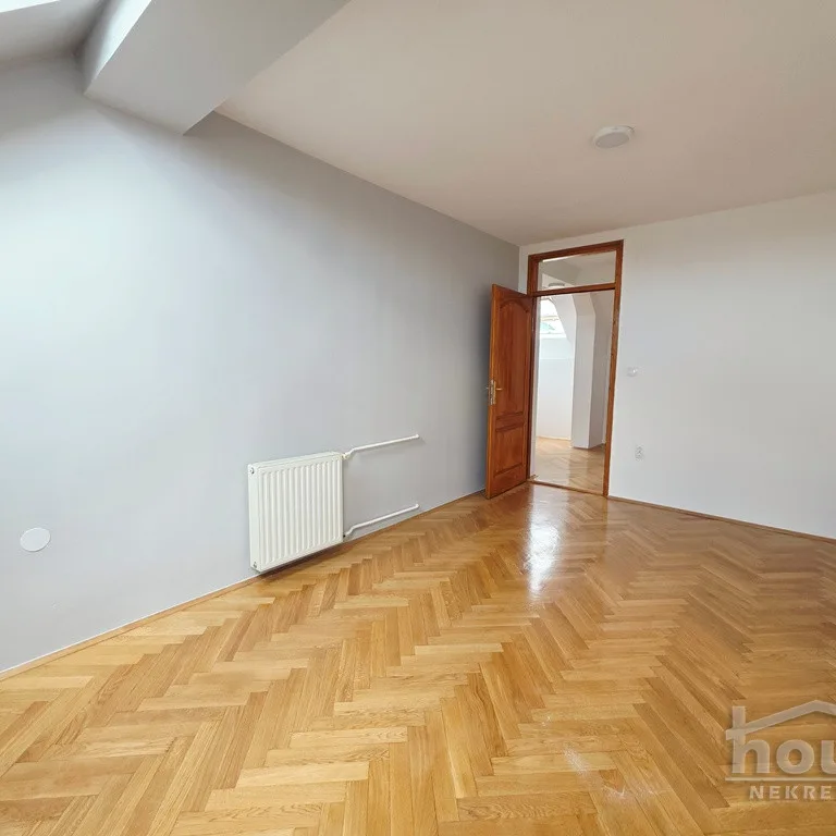 Trosoban stan na prodaju, Nova Detelinara, Novi Sad, 91m², 5. sprat, 180.000 €