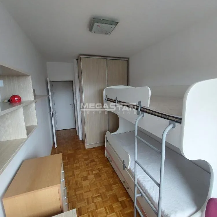 Stan Izdavanje Beograd Banjica 77 m2