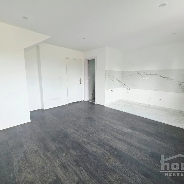 Kuća na prodaju, Petrovaradin, Novi Sad, 200m², 1. sprat, 468.000 €