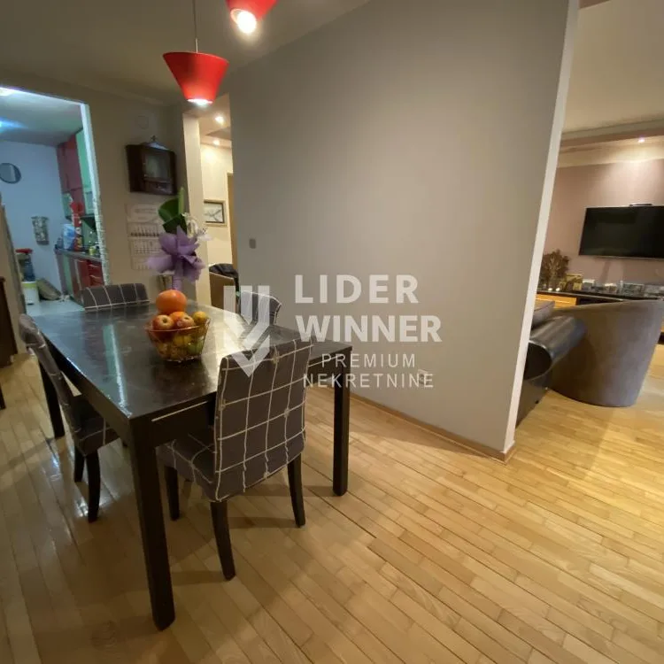 Petosoban stan na prodaju, Bežanijska Kosa 2, Beograd, 122m², 419.000 €