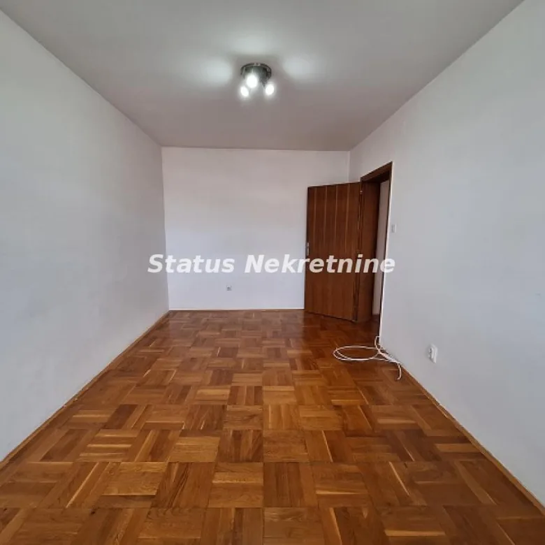 Stan Izdavanje Novi Sad  50 m2