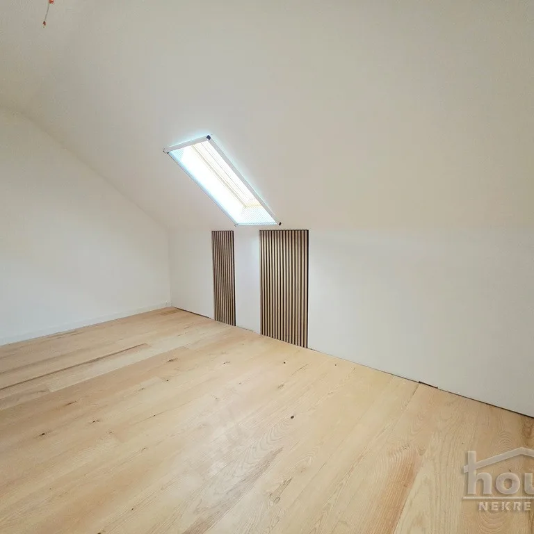 Četvorosoban stan na prodaju, Detelinara, Novi Sad, 99m², 5. sprat, 280.000 €