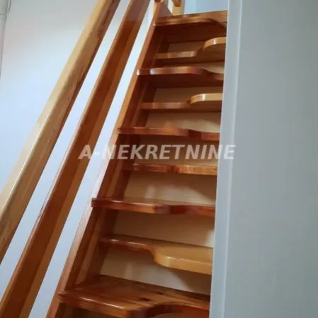 Stan Izdavanje Novi Sad  73 m2