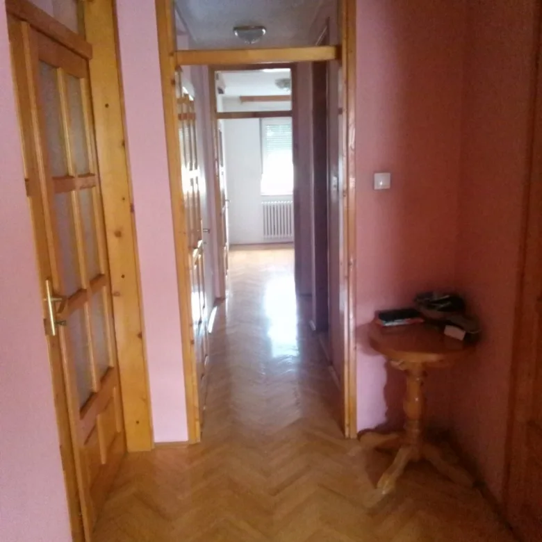 Stan Prodaja Novi Sad  95 m2