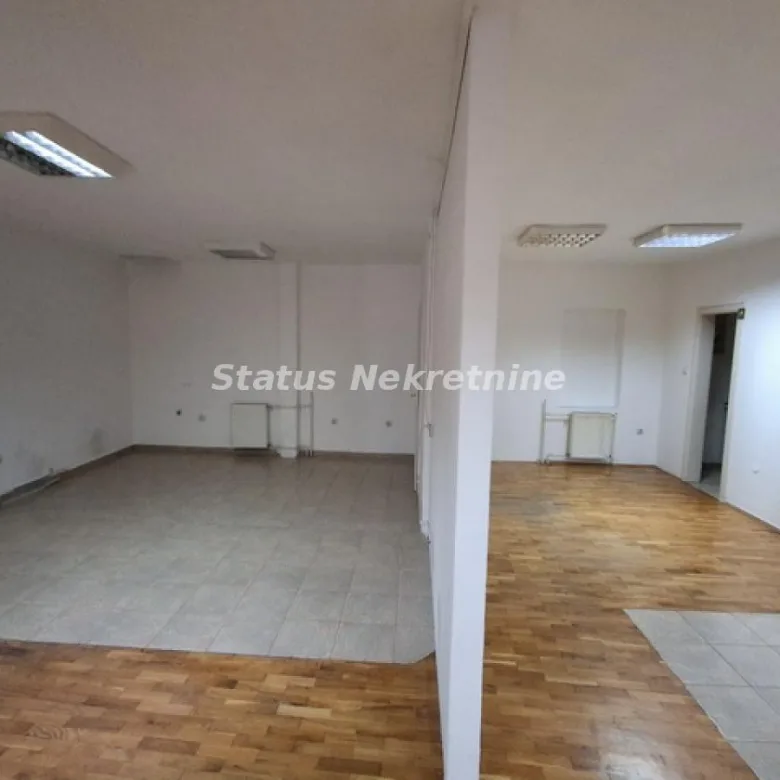 Stan Izdavanje Novi Sad  170 m2