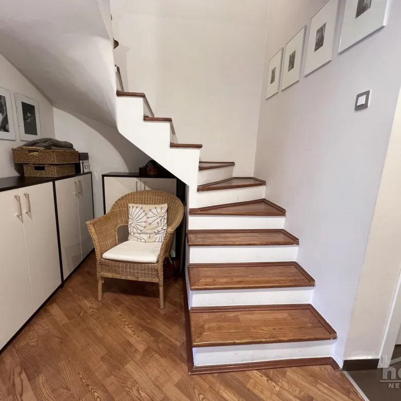 Stan Prodaja Novi Sad Cara Dušana 102 m2