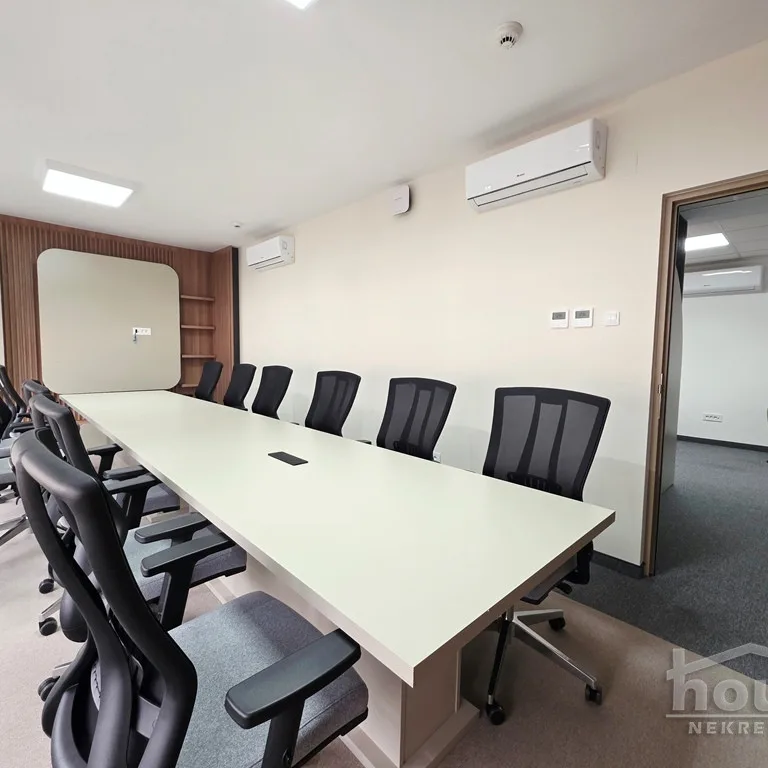 Lokal za izdavanje, Centar, Novi Sad, 841m², 12.000 €/mes