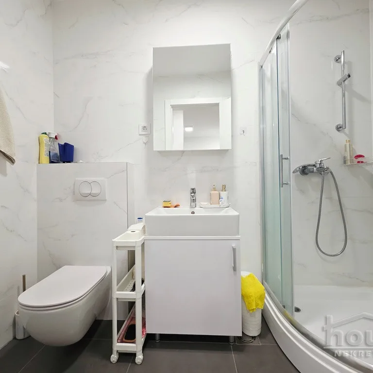 Stan Prodaja Novi Sad  41 m2