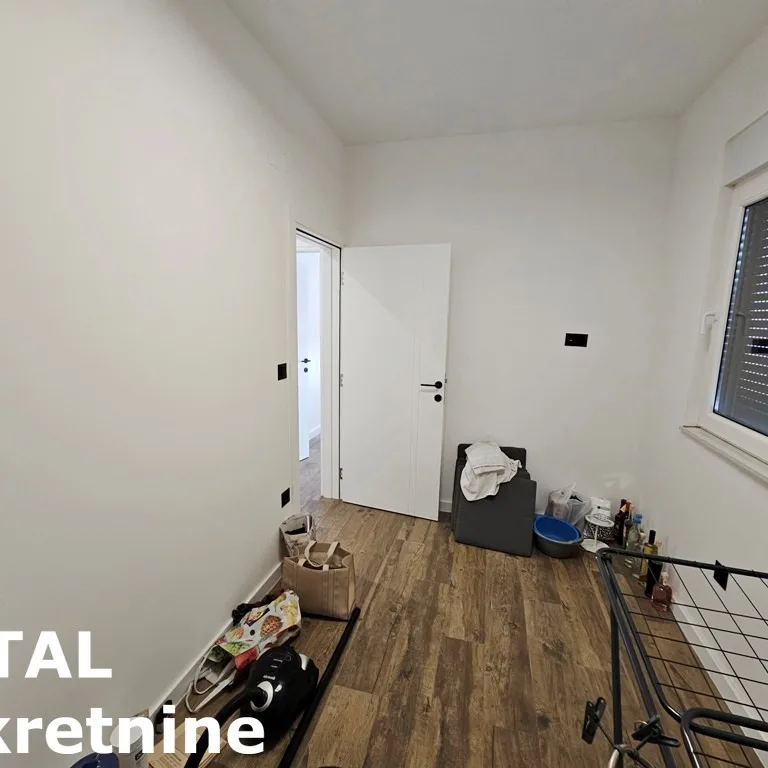 Troiposoban stan na prodaju, Novo Naselje, Novi Sad, 87m², 300.000 €