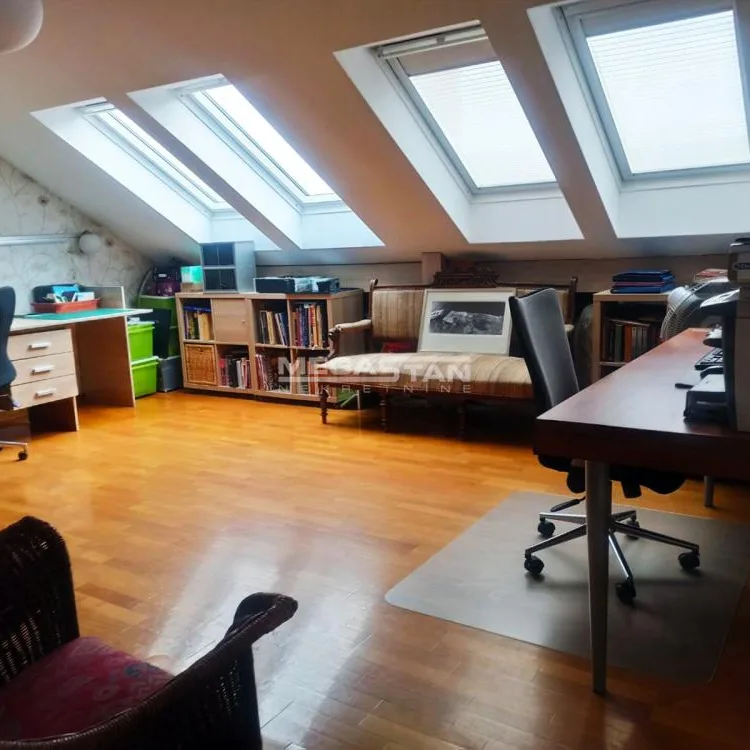 Kuća Prodaja Pančevo  240 m2
