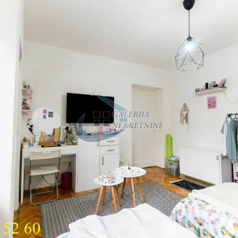 Dvosoban stan na prodaju, Slavujev Venac, Beograd, 61m², 228.000 €