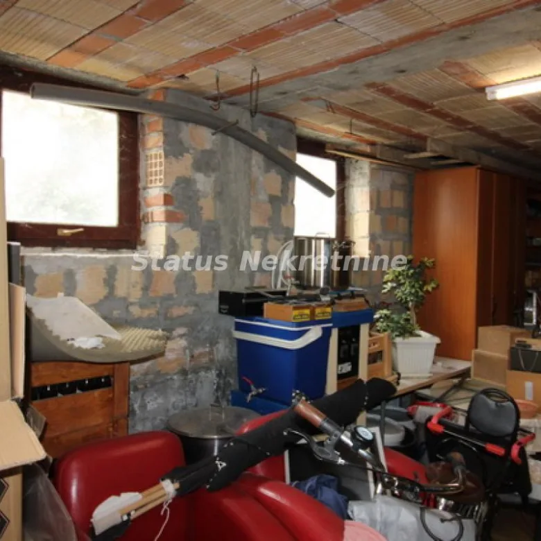 Kuća na prodaju, Adice, Novi Sad, 230m², 245.000 €