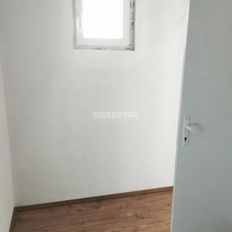 Kuća na prodaju, Starčevo, Pančevo, 359m², Suteren, 165.000 €