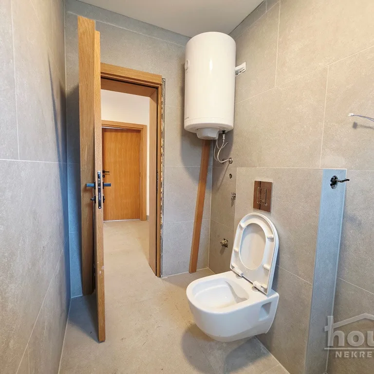Trosoban stan na prodaju, Sremska Kamenica, Novi Sad, 73m², 2. sprat, 210.000 €