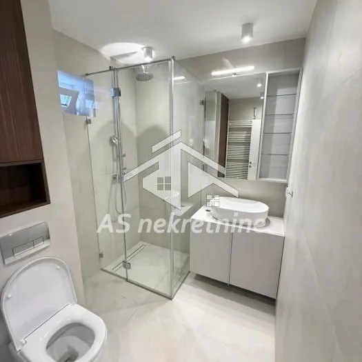 Četvorosoban stan za izdavanje, Bežanijska Kosa 2, Beograd, 90m², 4. sprat, 2.200 €/mes