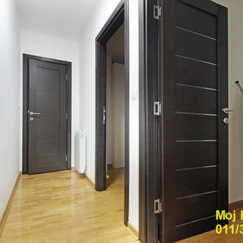 Trosoban stan na prodaju, Slavujev Venac, Beograd, 87m², 261.000 €