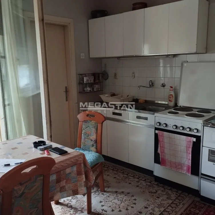 Trosoban stan na prodaju, Padinska Skela, Beograd, 70m², 69.000 €