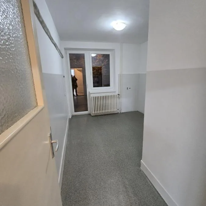 Lokal Izdavanje Novi Sad Kej 69 m2