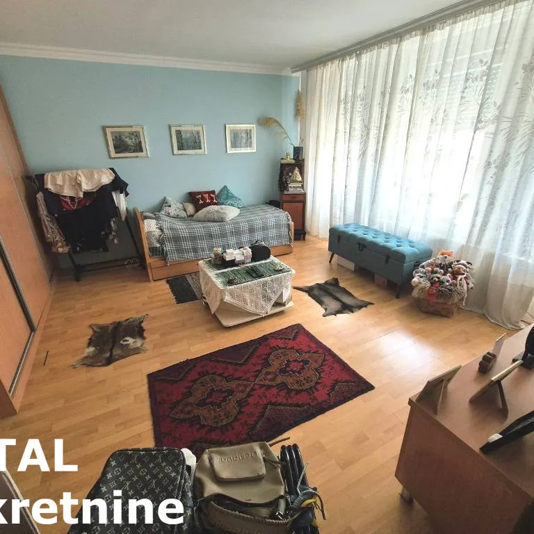 Četvorosoban stan na prodaju, Centar, Novi Sad, 115m², 3. sprat, 290.000 €