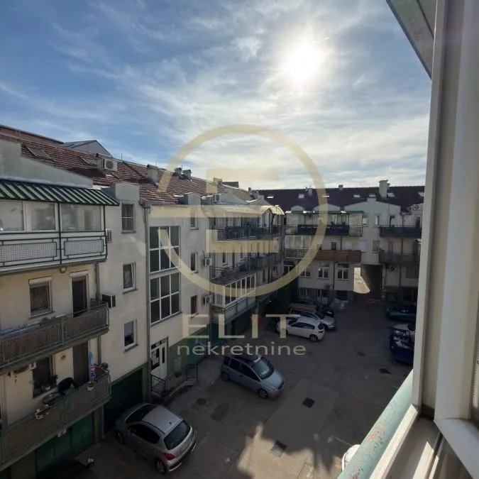 Jednosoban stan na prodaju, Socijalno, Novi Sad, 32m², 100.000 €