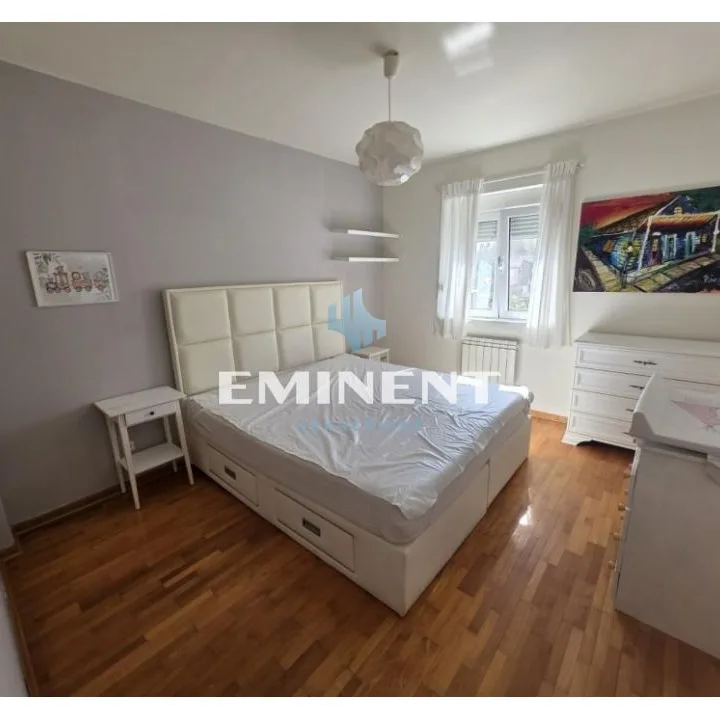 Stan Izdavanje Beograd Gornji Grad 70 m2