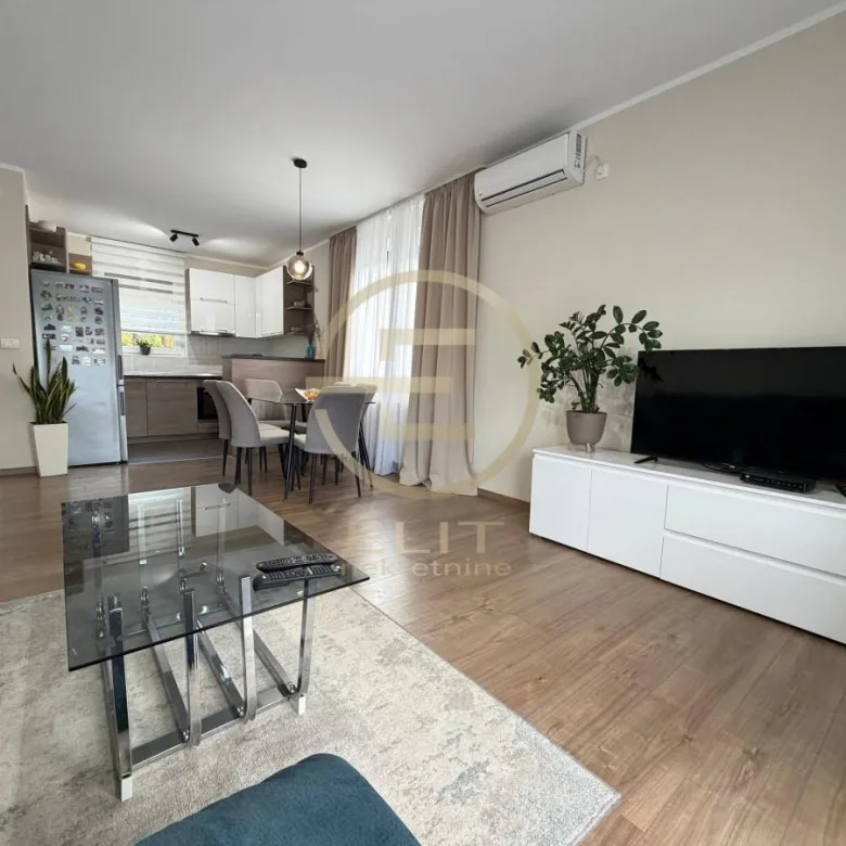 Kuća Prodaja Novi Sad  174 m2